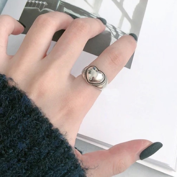 🤍Insta big heart sterling silver ring - Picture 4 of 6